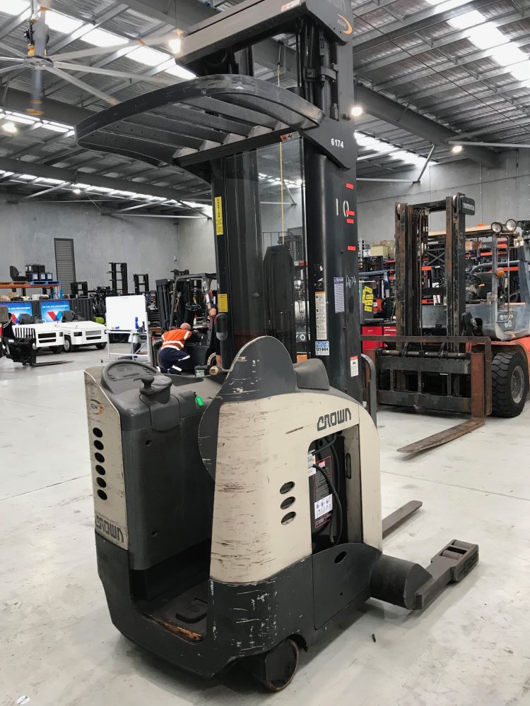 Crown RR5225 Queensland Forklifts